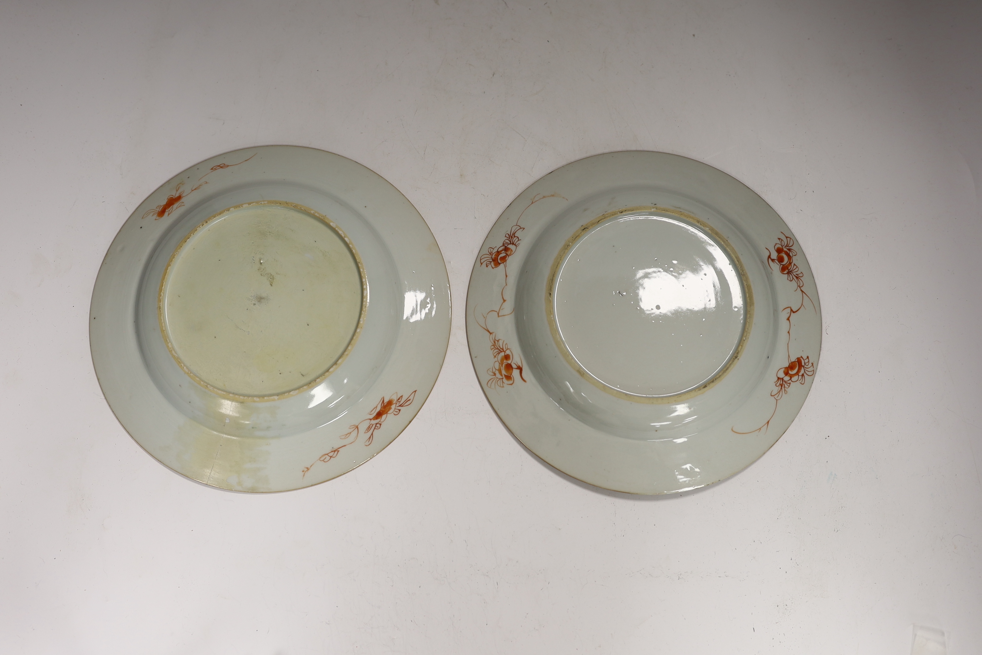 A pair of Chinese famille verte ‘lotus pond’ plates, Kangxi-Yongzheng period, 22.5cm
